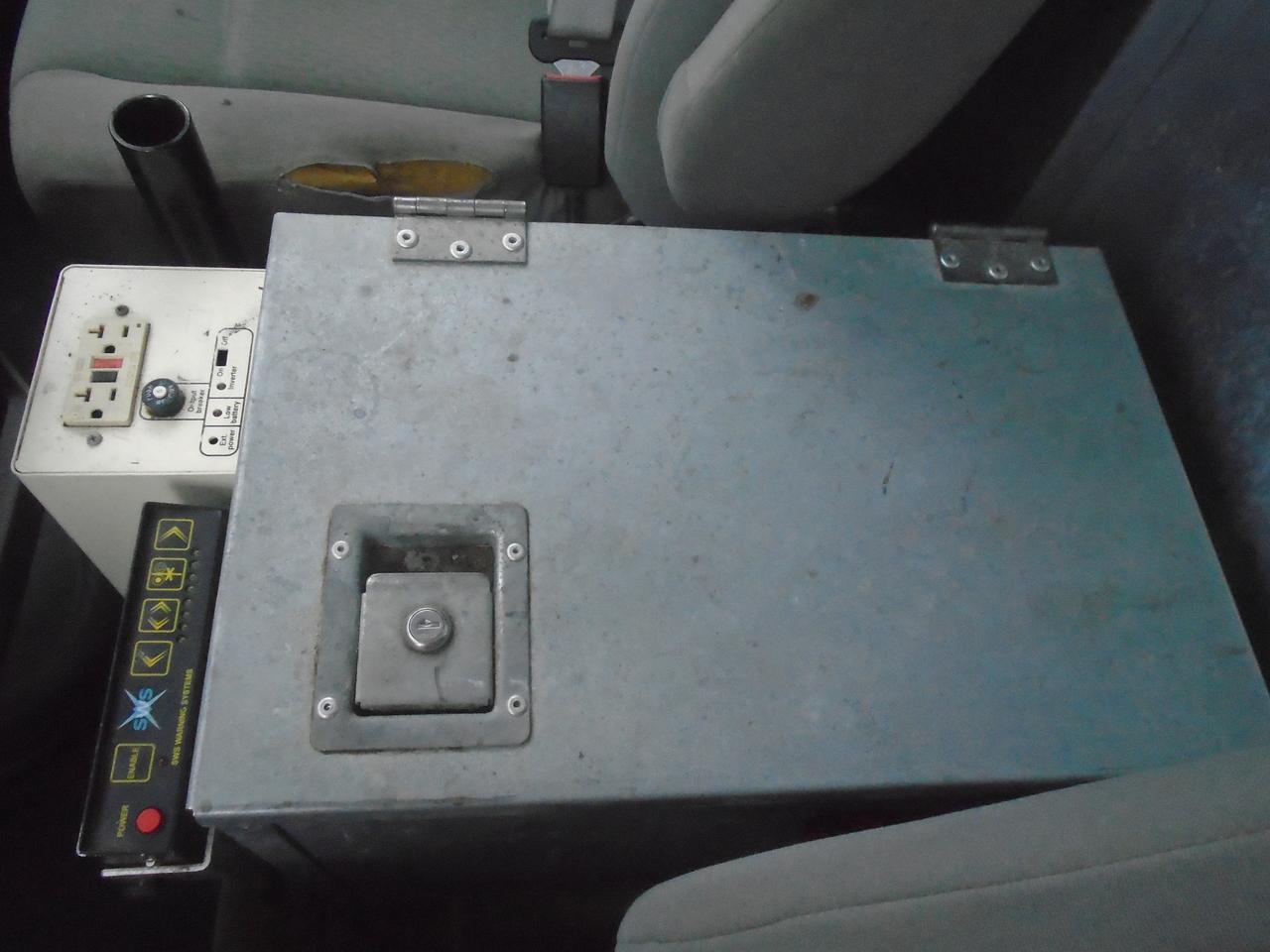 2011 Ford Econoline E-350 Super Duty Commercial Photo