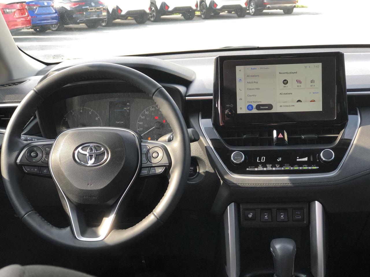 2024 Toyota Corolla Cross LE AWD, BLIS, HTD. SEATS & STEER. WHEEL, BK.CAM, A Photo