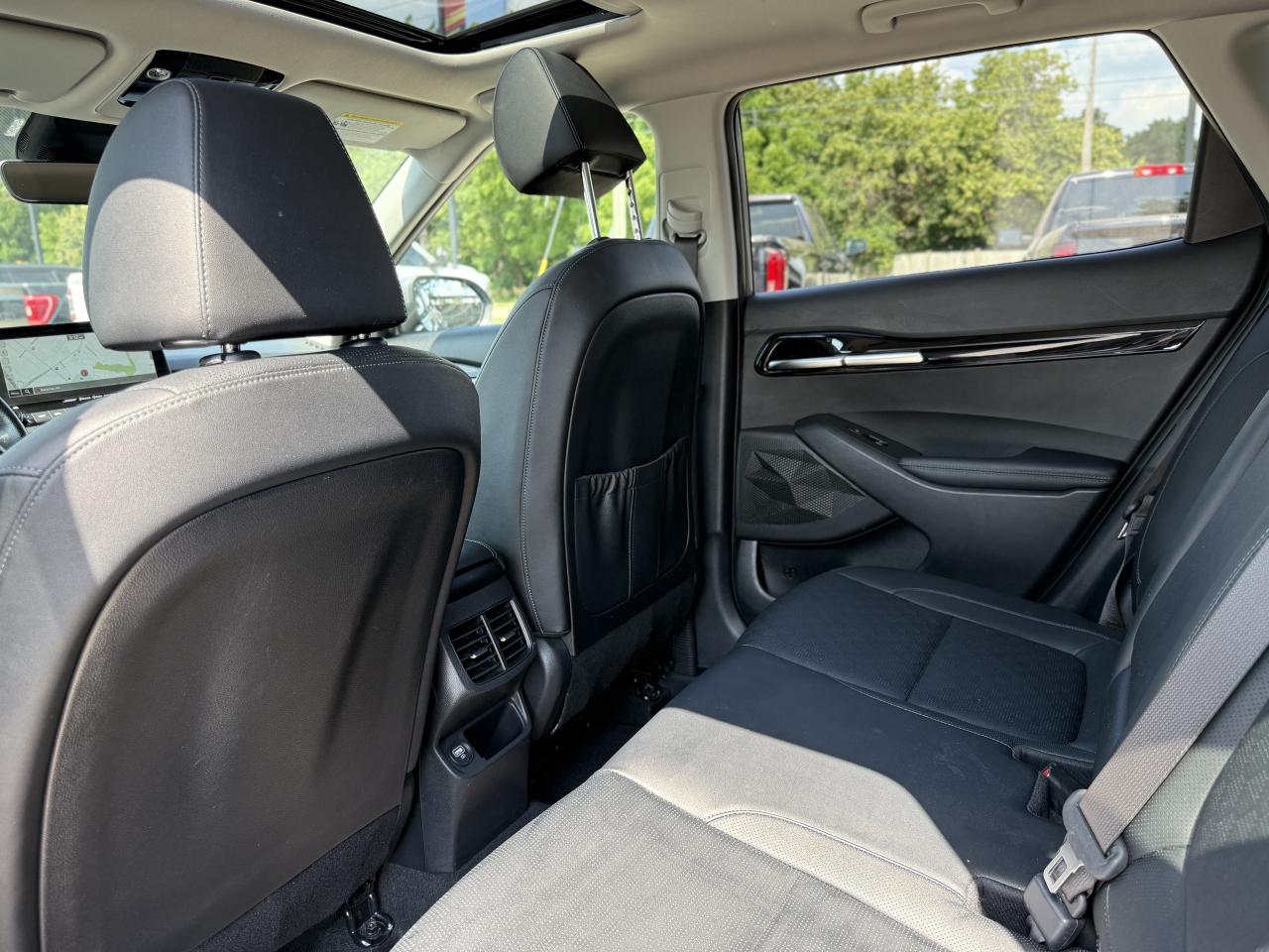 2022 Kia Seltos SX Turbo AWD w-Black Interior | NAVIGATION | BOSE Photo