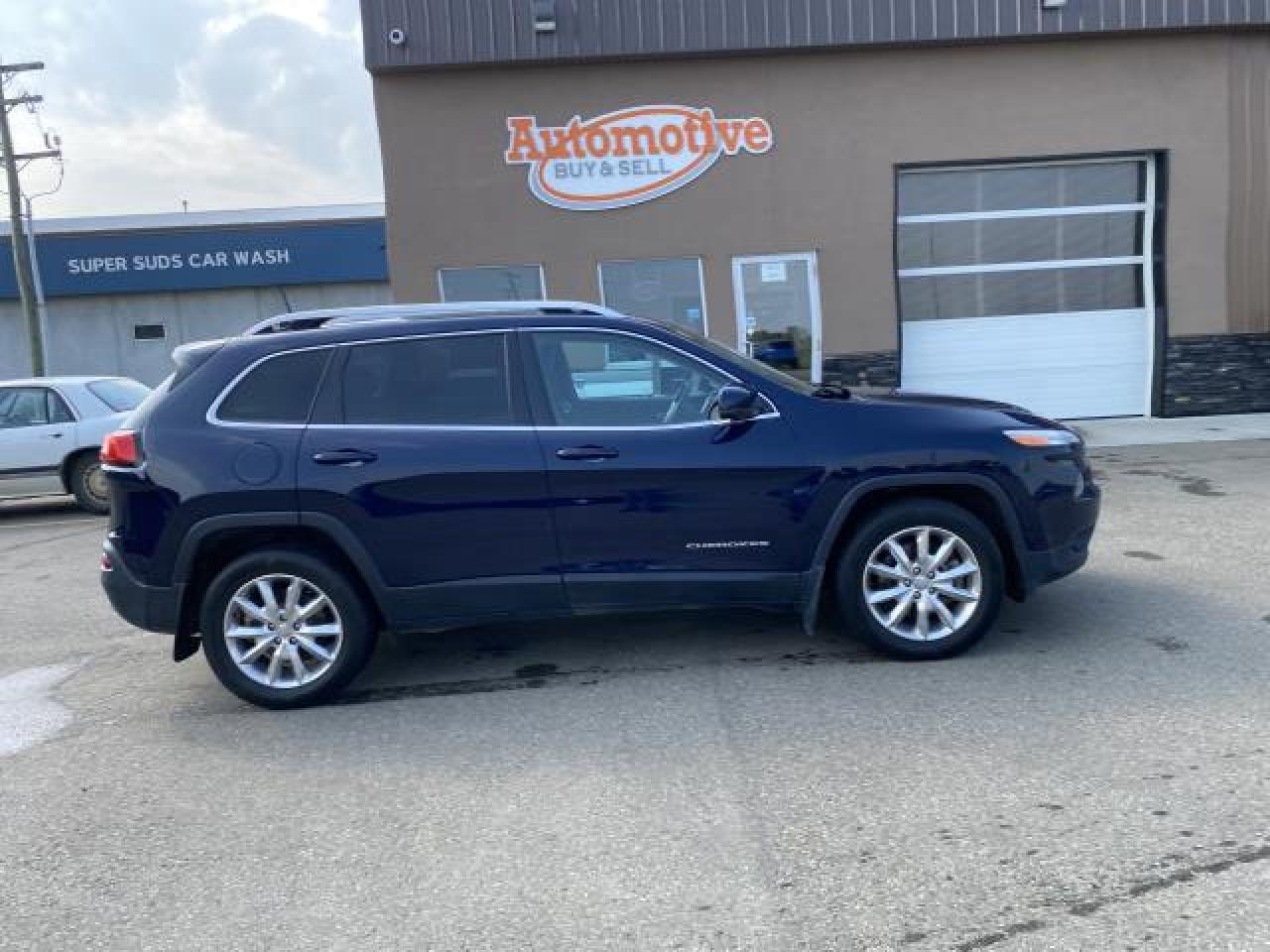 Used 2016 Jeep Cherokee Limited 4WD for sale in Stettler, AB