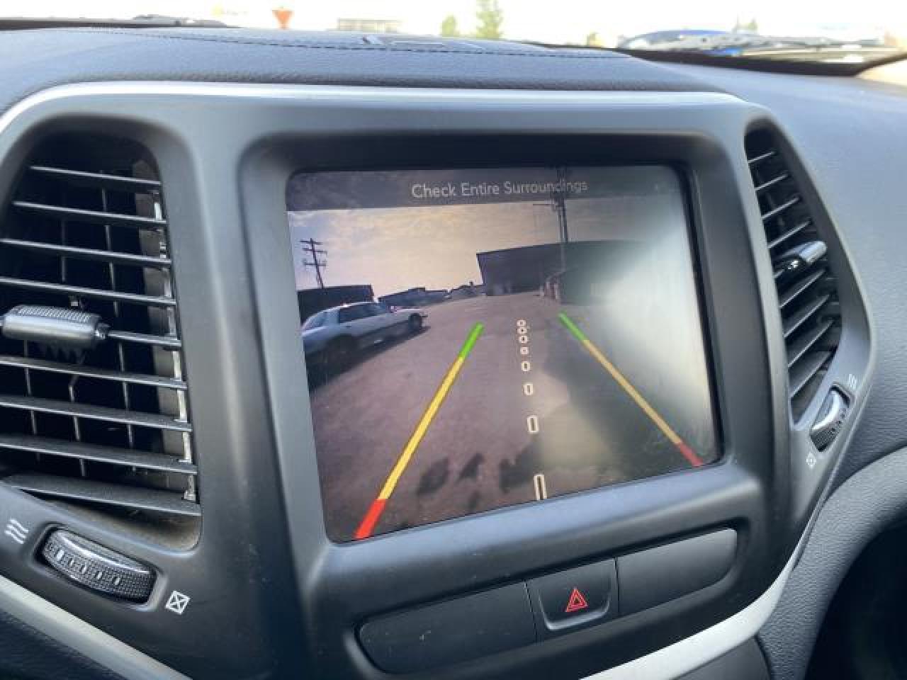 2016 Jeep Cherokee Limited 4WD - Photo #15