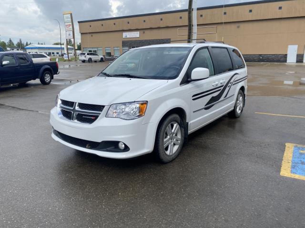 2014 Dodge Grand Caravan Crew - Photo #6