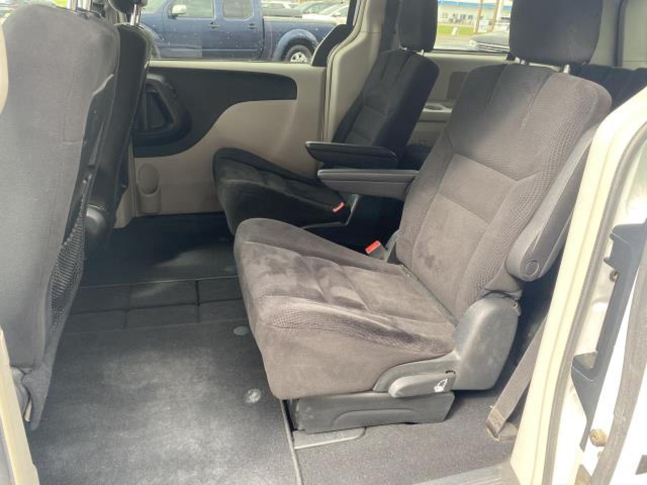 2014 Dodge Grand Caravan Crew - Photo #9
