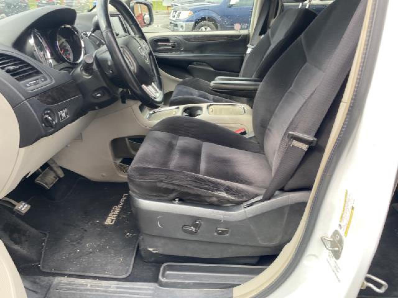 2014 Dodge Grand Caravan Crew - Photo #10