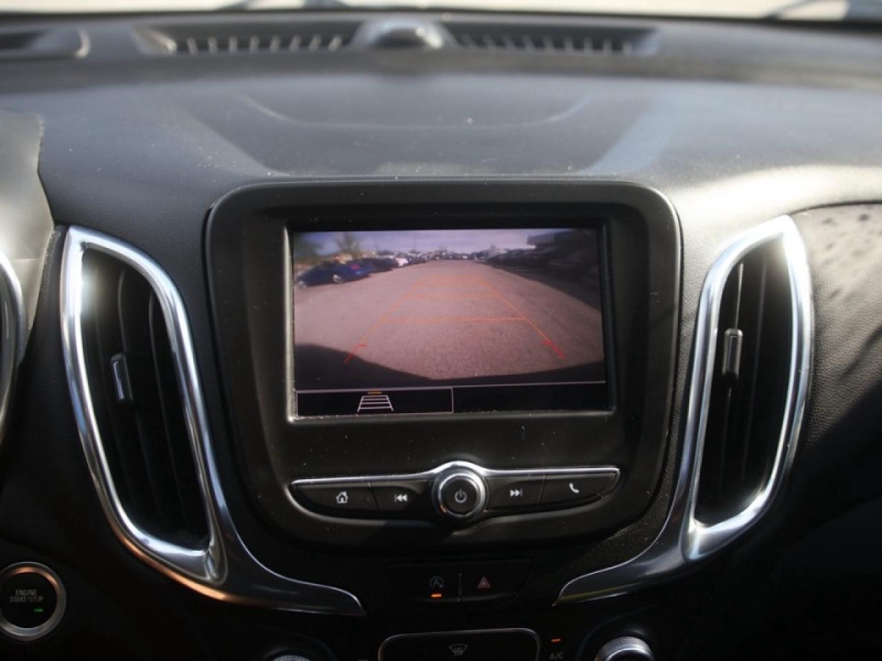 2022 Chevrolet Equinox LT  **HTD SEATS - REM START** Photo