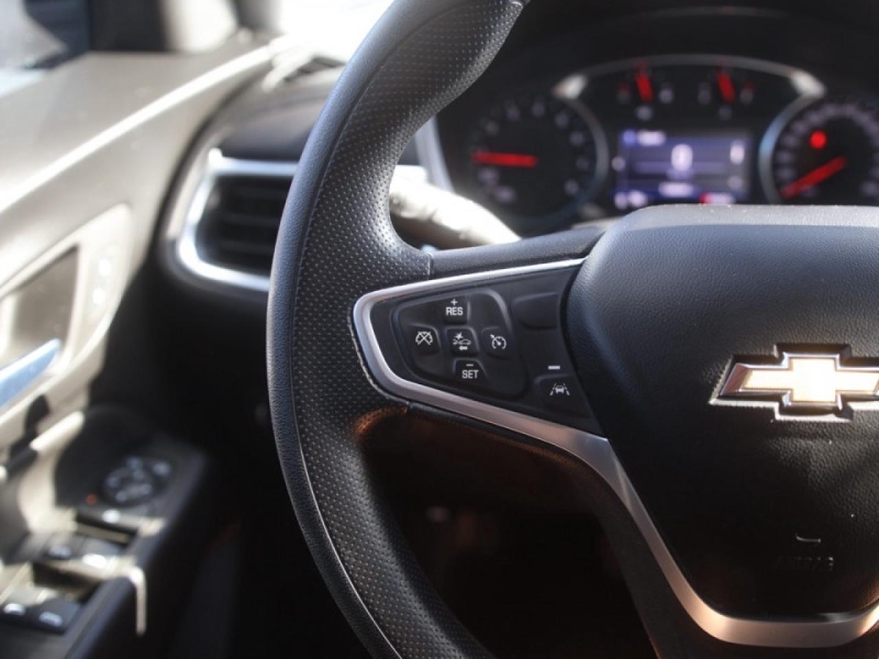 2022 Chevrolet Equinox LT  **HTD SEATS - REM START** Photo