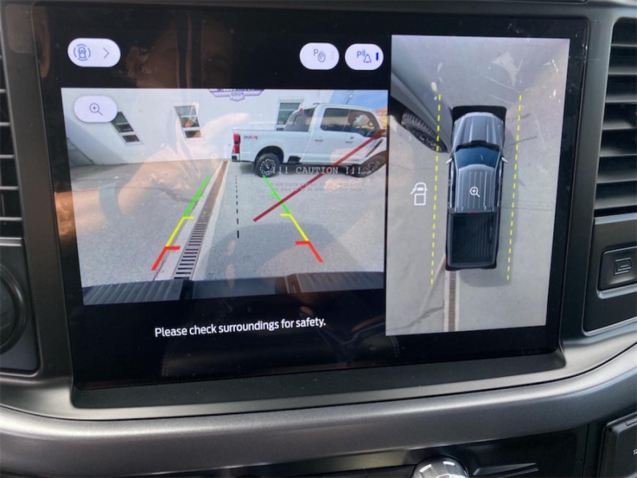 2025 Ford F-150 XLT  - Tow Package Photo5