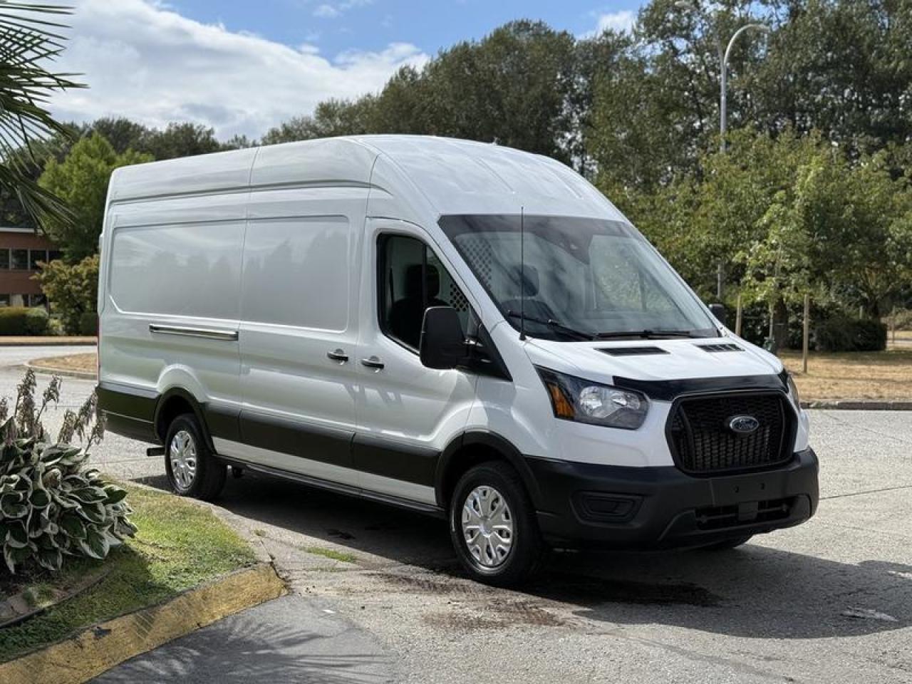 Used 2021 Ford Transit 250 High Roof Cargo Van 148-in. WheelBase for sale in Burnaby, BC