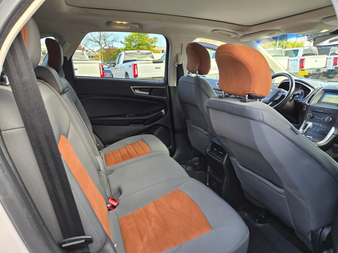 2018 Ford Edge SEL Photo5
