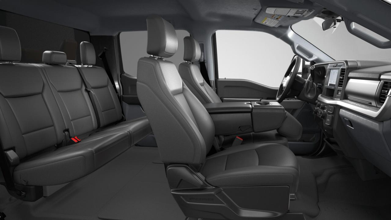2026 Ford F-250 Super Duty SRW XLT Photo5