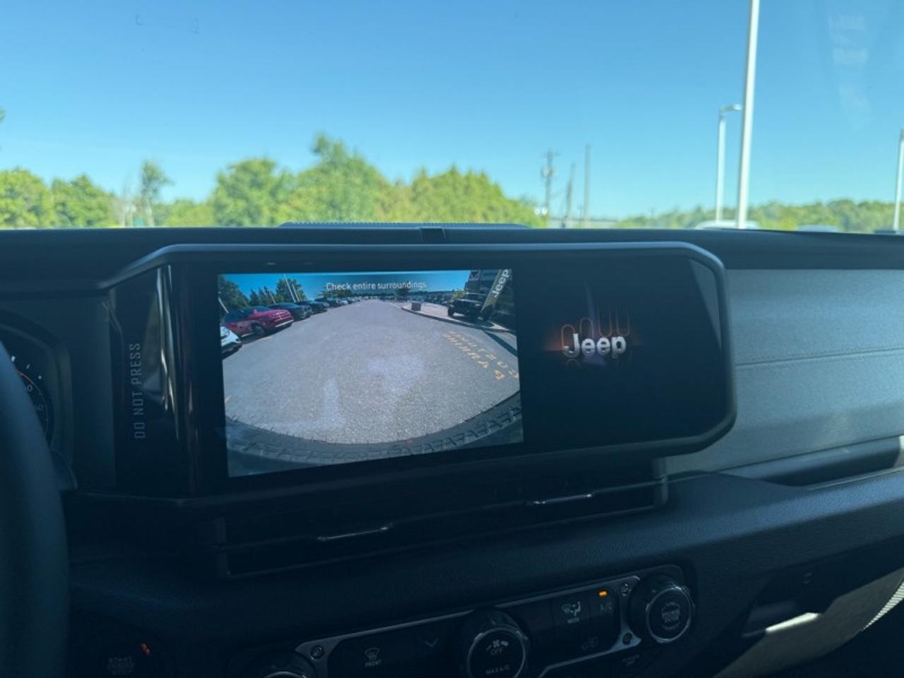 2025 Jeep Wrangler Willys  - Mobile Hotspot -  Proximity Key Photo