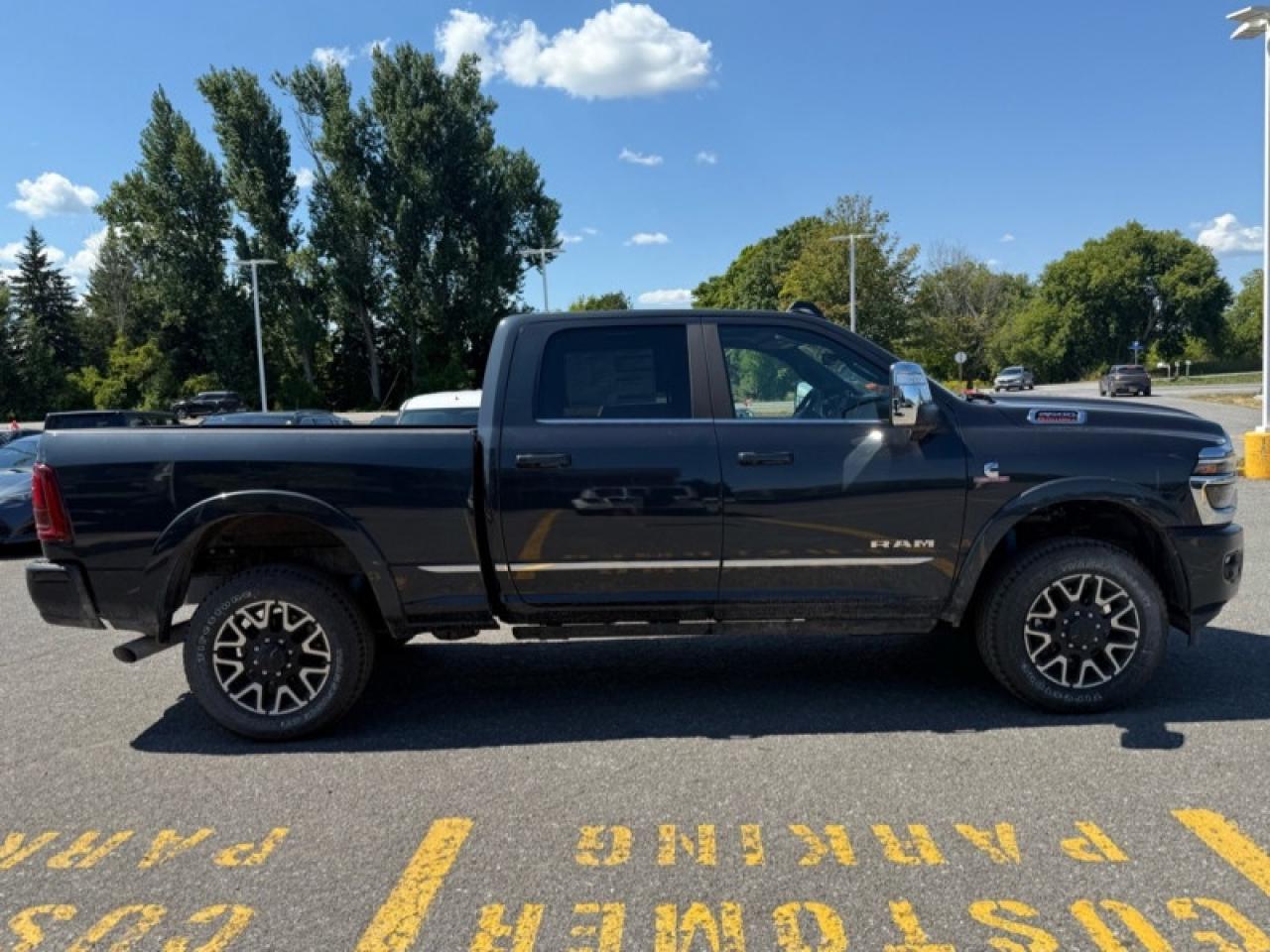2025 RAM 2500 Limited  - Diesel Engine - Sunroof Photo4
