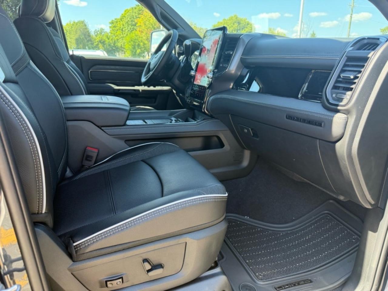 2025 RAM 2500 Limited  - Diesel Engine - Sunroof Photo