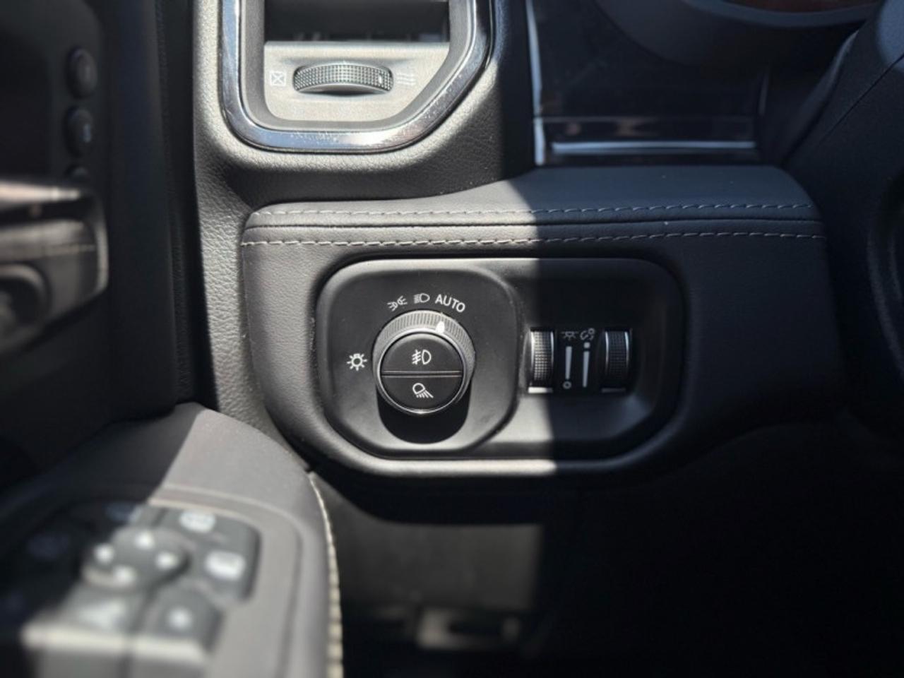 2025 RAM 2500 Limited  - Diesel Engine - Sunroof Photo