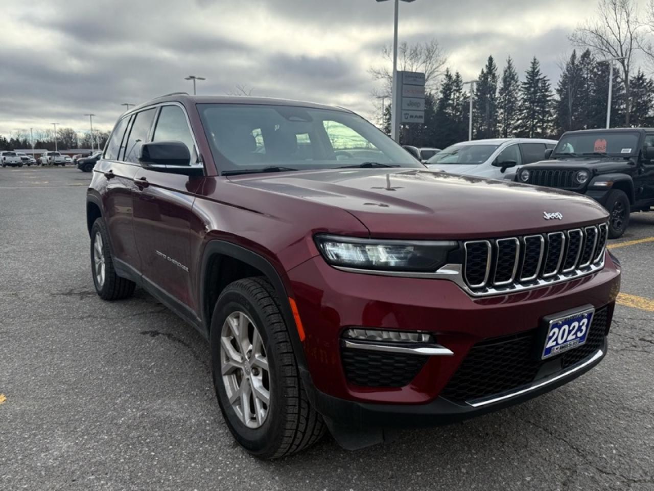 2023 Jeep Grand Cherokee Limited  - Leather Seats Photo3