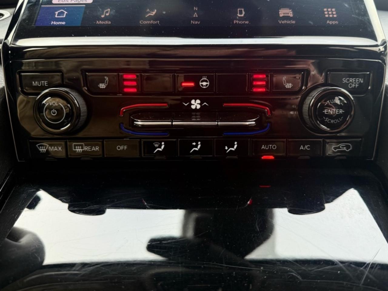 2023 Jeep Grand Cherokee Limited  - Leather Seats Photo