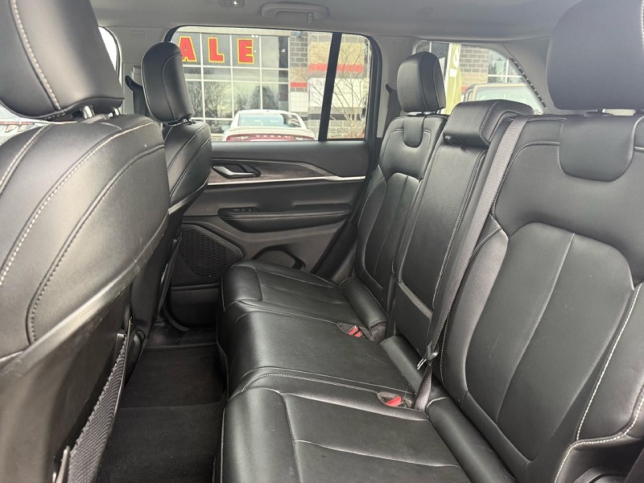 2023 Jeep Grand Cherokee Limited  - Leather Seats Photo