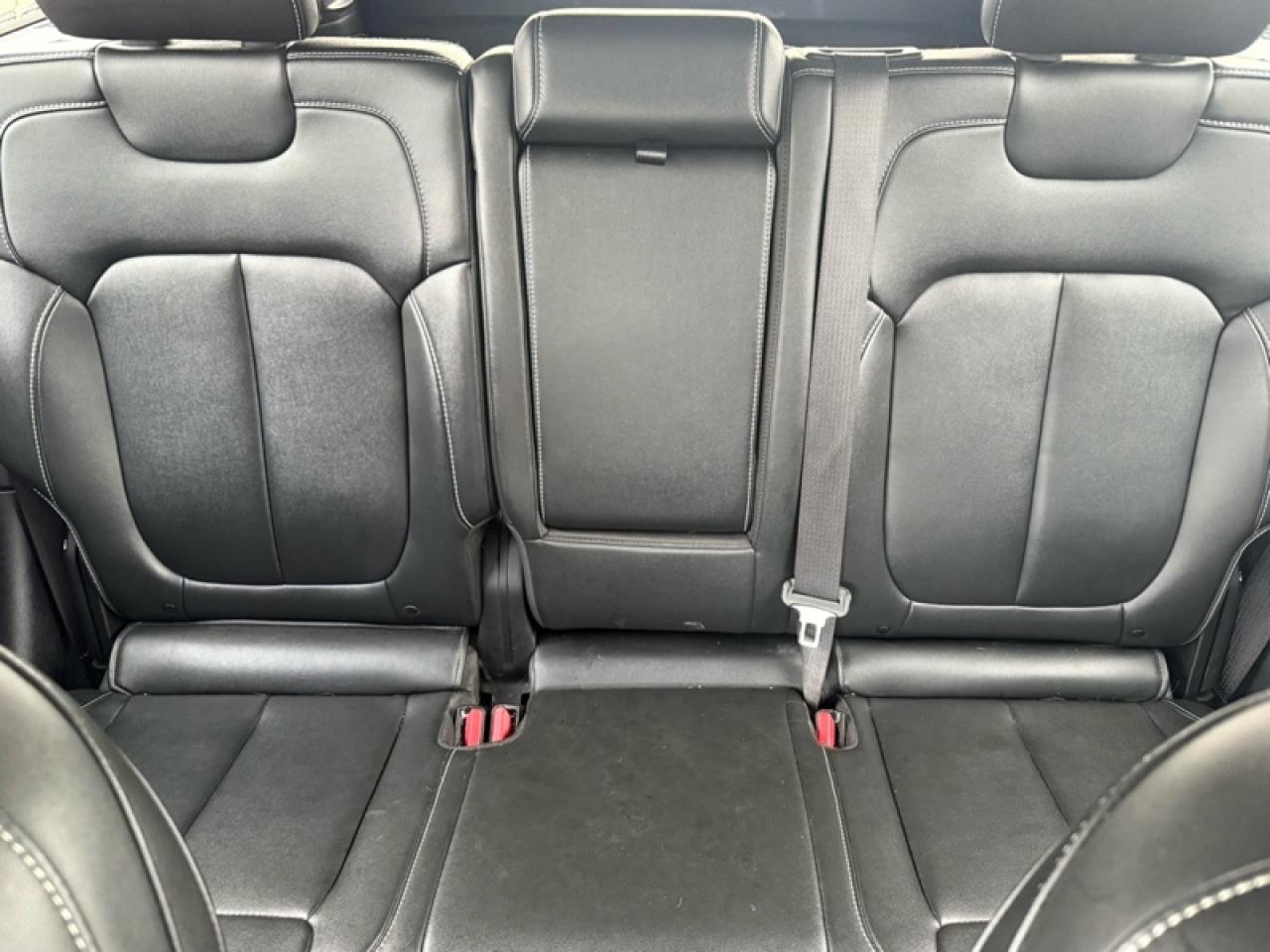 2023 Jeep Grand Cherokee Limited  - Leather Seats Photo