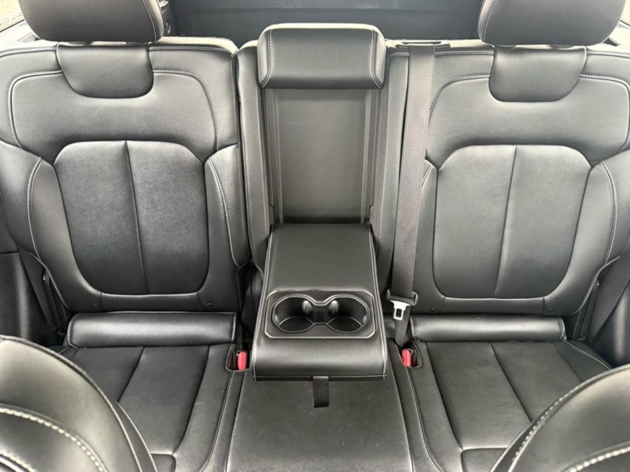 2023 Jeep Grand Cherokee Limited  - Leather Seats Photo