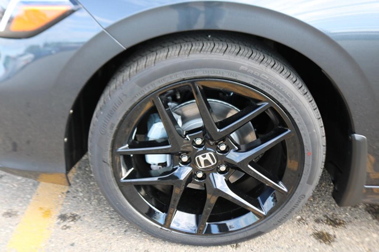 2026 Honda Civic Hybrid Photo2