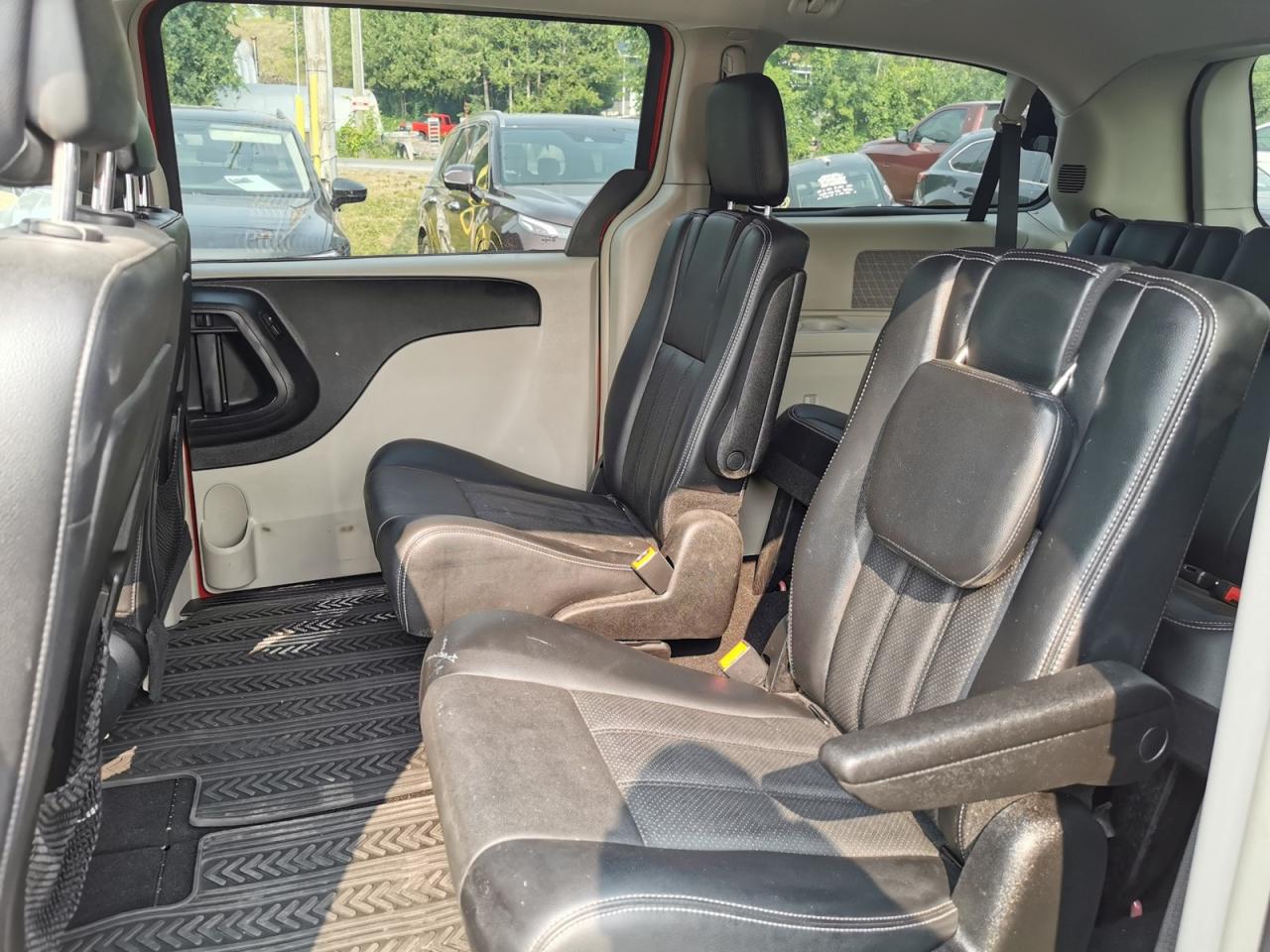 2012 Dodge Grand Caravan Crew - Photo #15
