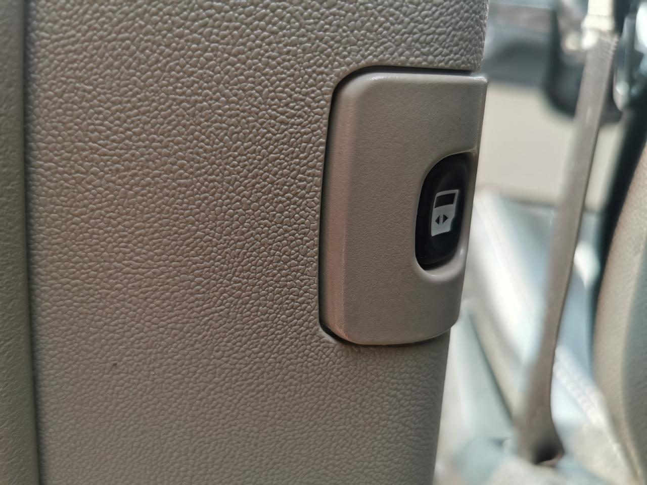 2012 Dodge Grand Caravan Crew - Photo #17