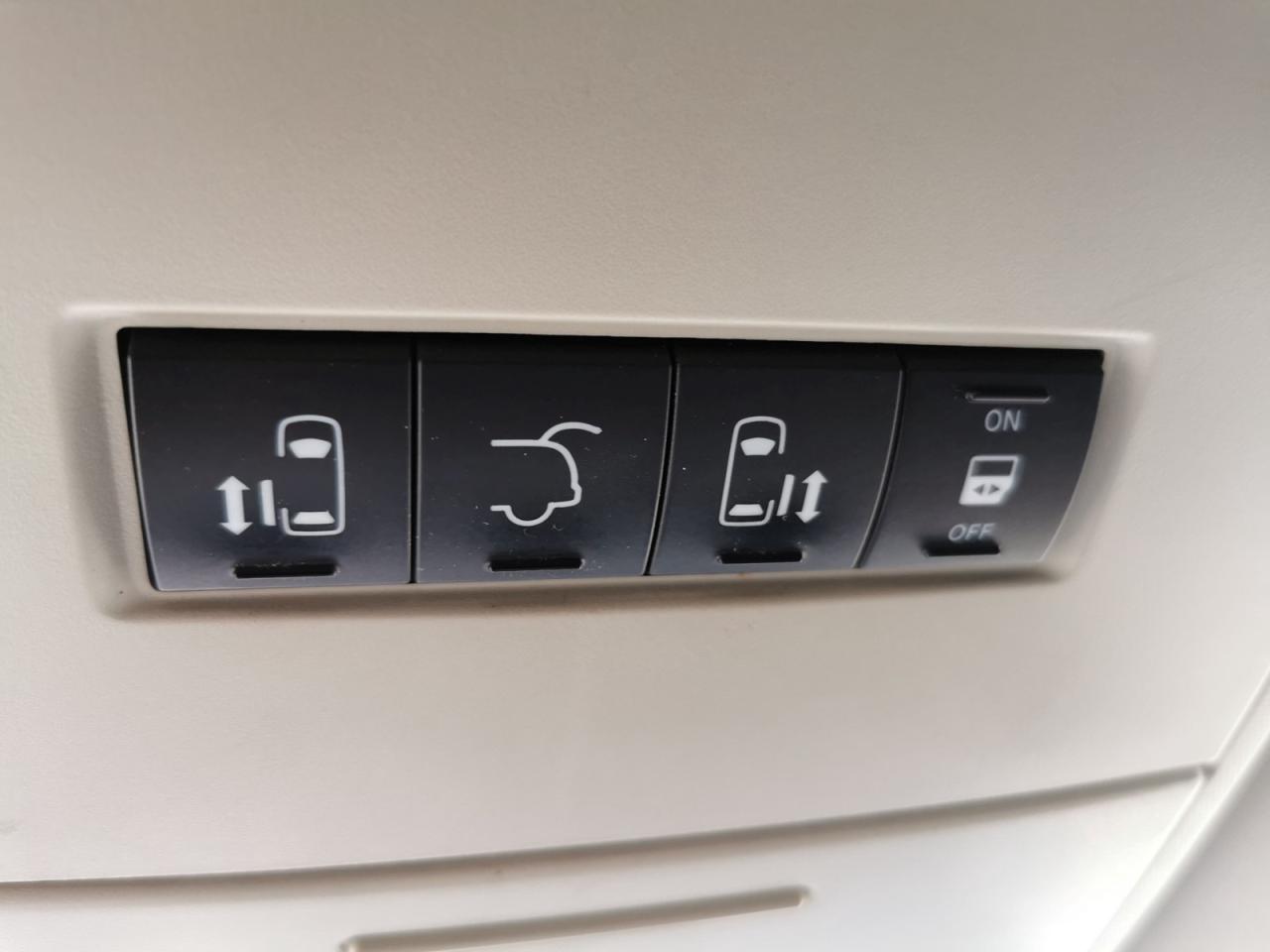 2012 Dodge Grand Caravan Crew - Photo #32
