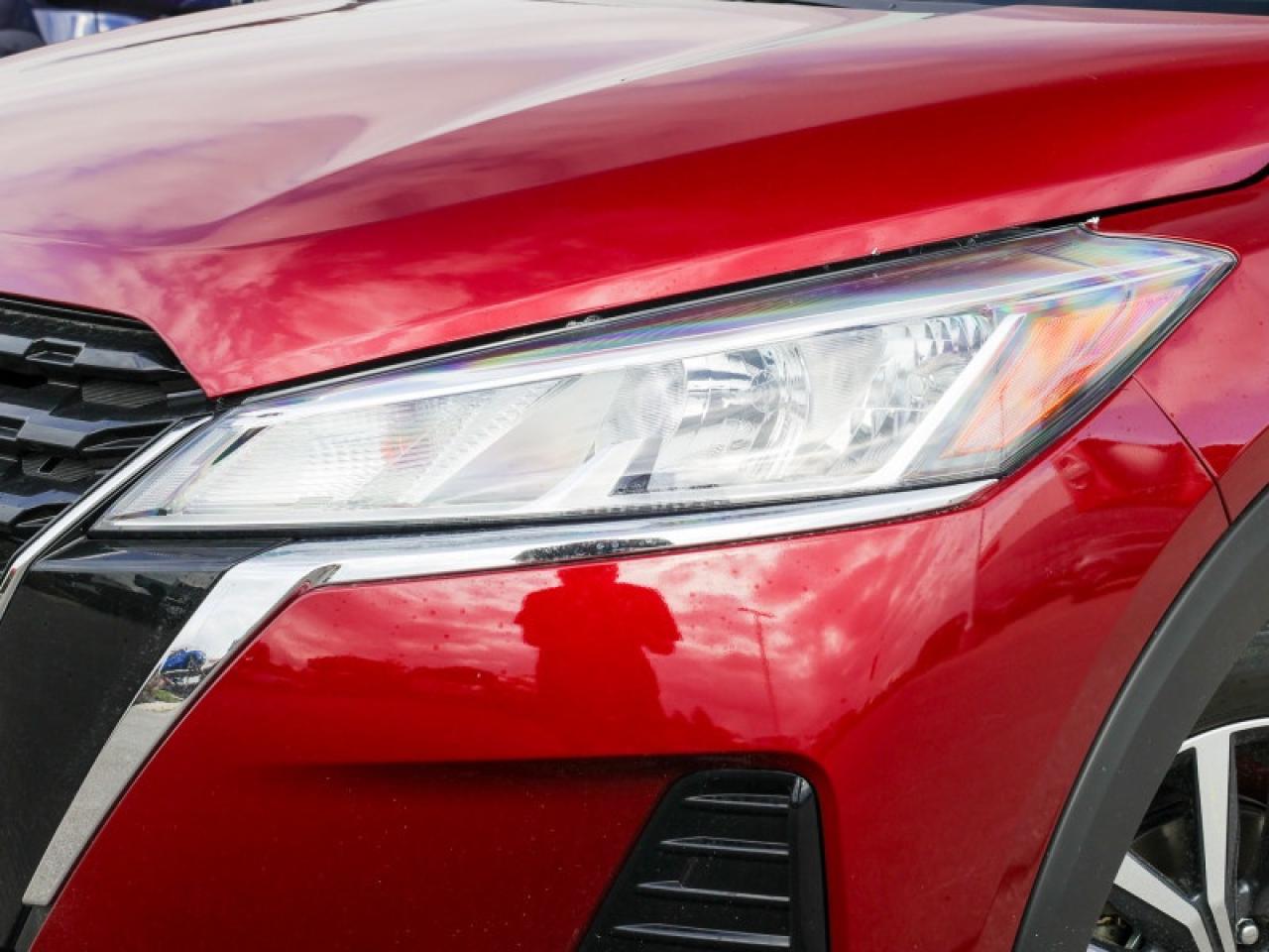 2025 Nissan Kicks Play SV  - Heated Seats -  Apple CarPlay Photo