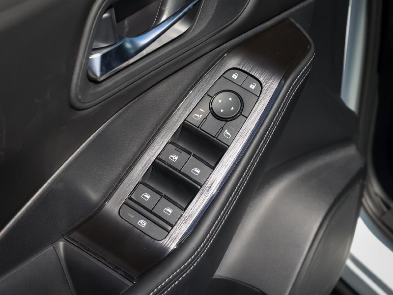 2025 Nissan Rogue SV Moonroof  - Moonroof -  Power Liftgate Photo