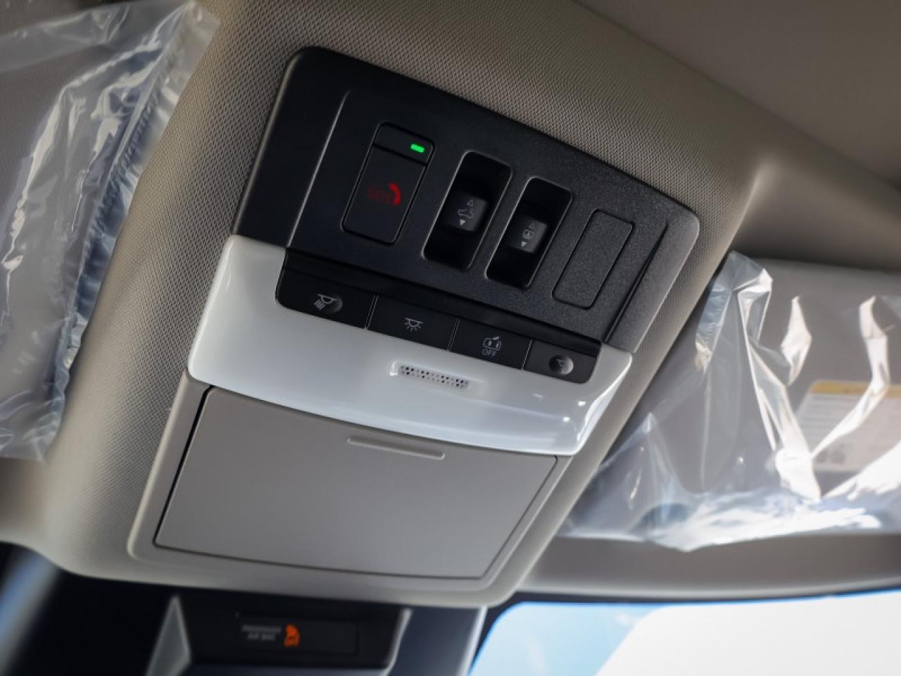 2025 Nissan Rogue SV Moonroof  - Moonroof -  Power Liftgate Photo