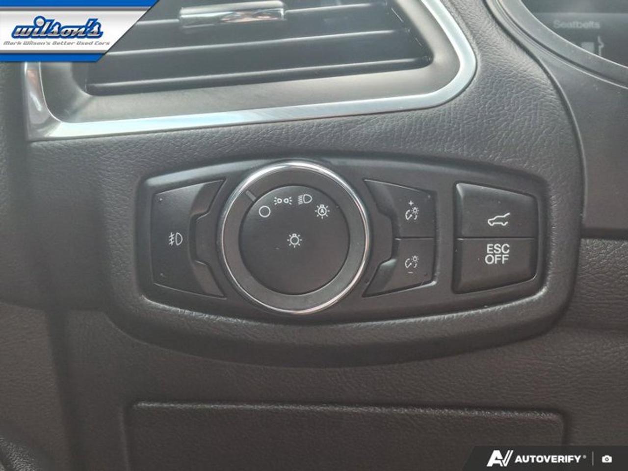 2023 Ford Edge ST AWD | Leather/Suede | Twenties | Heated Wheel + Seats | and More ! Photo