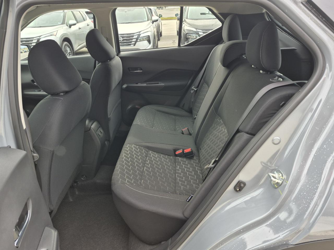 2025 Nissan Kicks Play SV FWD Photo12