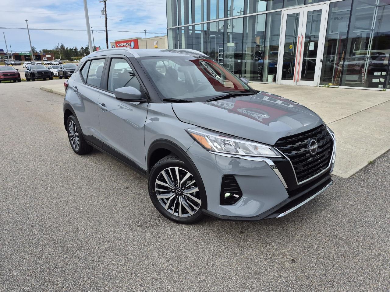 2025 Nissan Kicks Play SV FWD Photo1