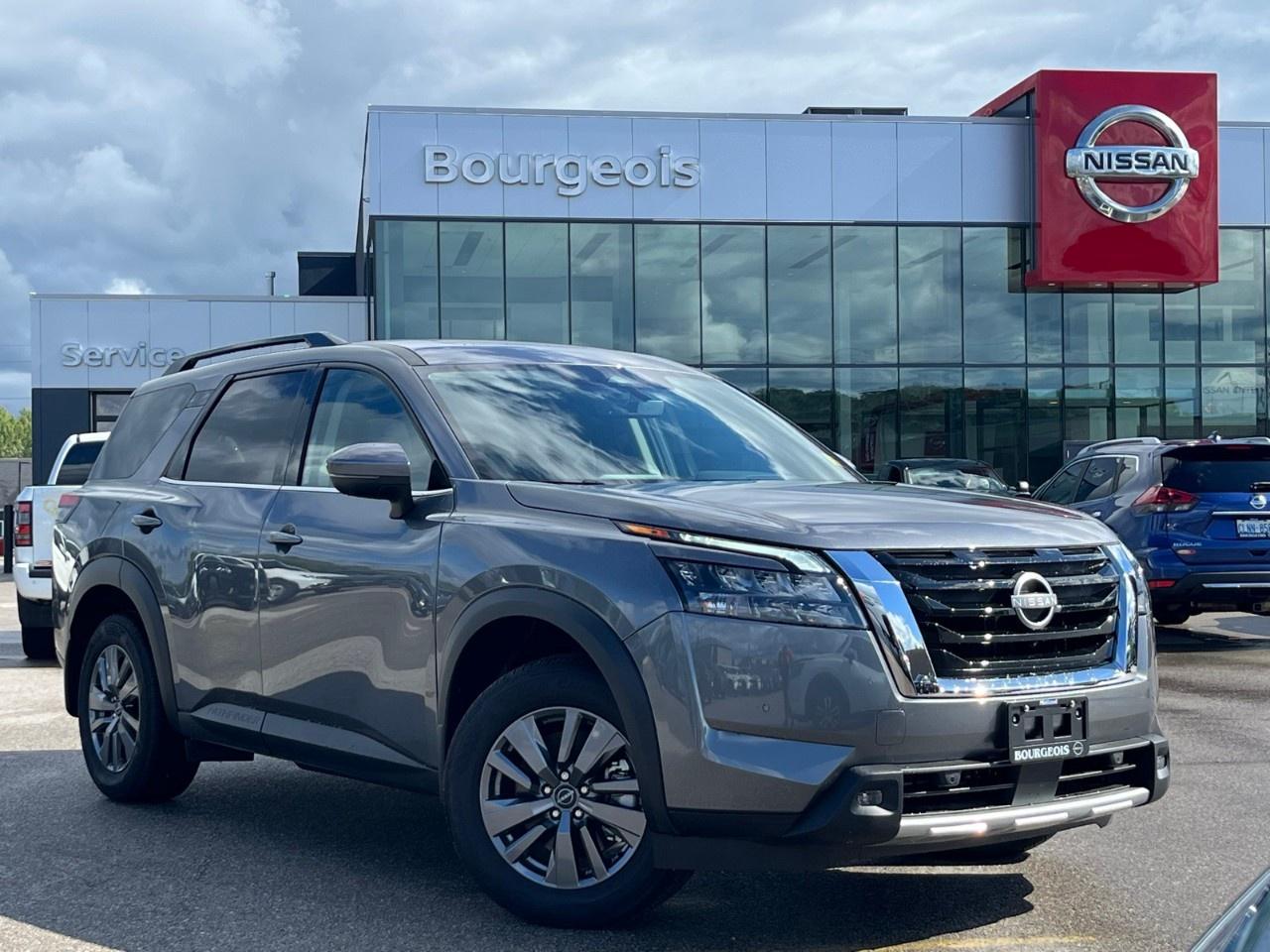 New 2025 Nissan Pathfinder SV 4WD for sale in Midland, ON
