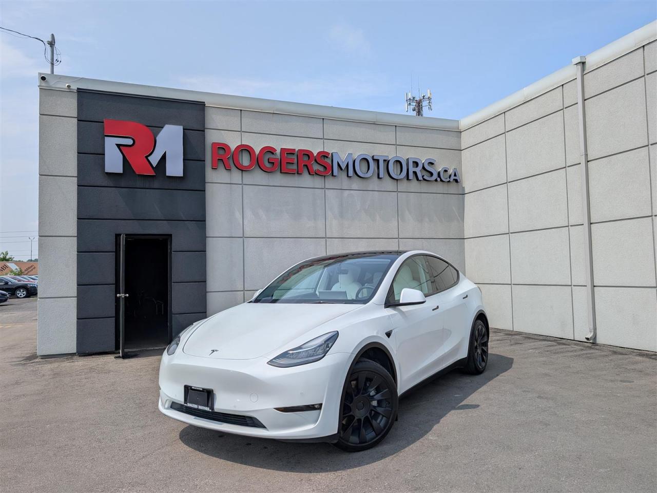 2021 Tesla Model Y LONG RANGE AWD - WHITE INTERIOR - DUAL MOTOR