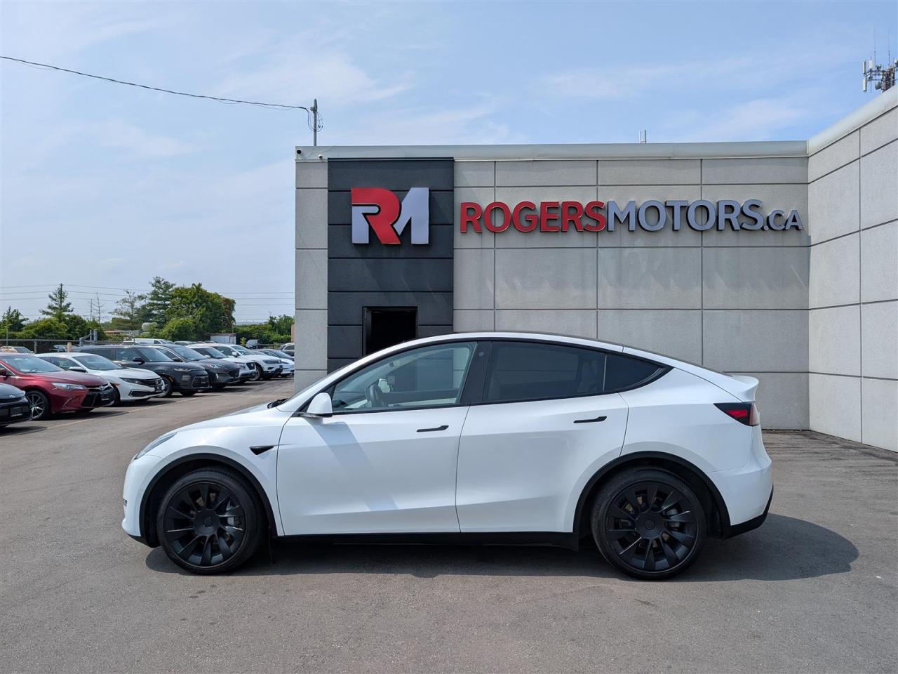 2021 Tesla Model Y LONG RANGE AWD - WHITE INTERIOR - DUAL MOTOR