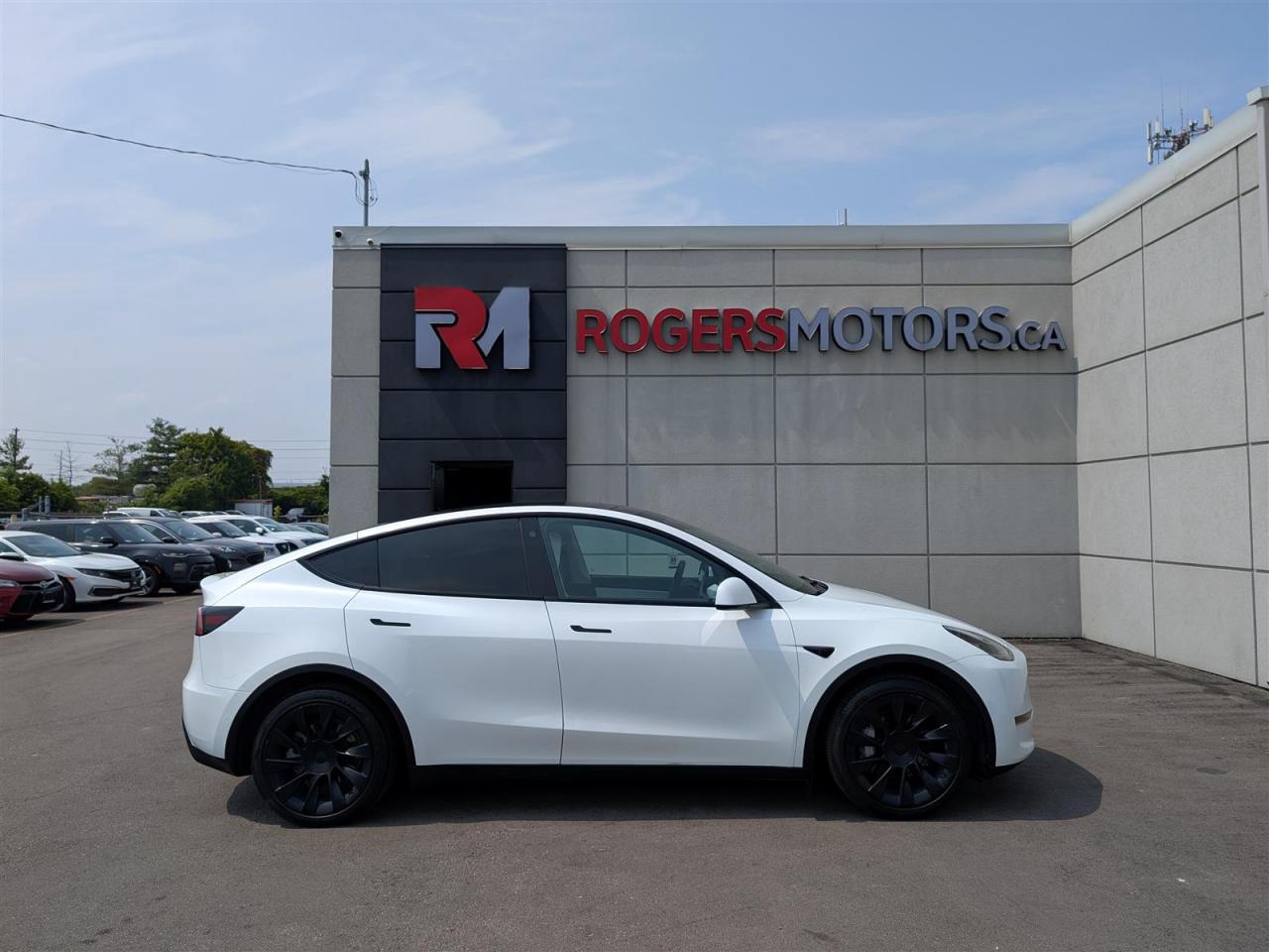2021 Tesla Model Y LONG RANGE AWD - WHITE INTERIOR - DUAL MOTOR