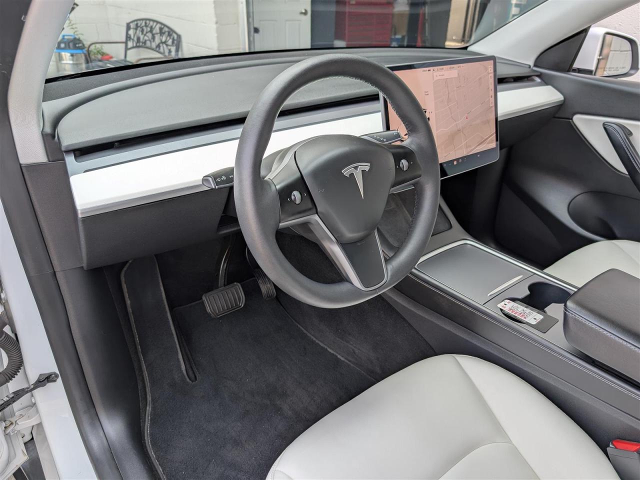 2021 Tesla Model Y LONG RANGE AWD - WHITE INTERIOR - DUAL MOTOR