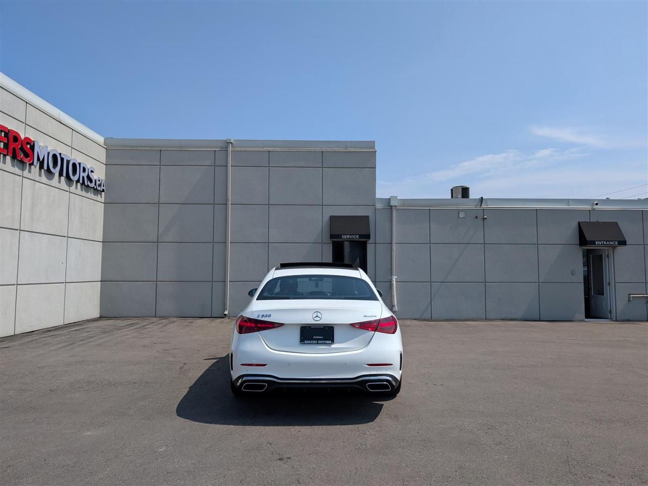 2023 Mercedes-Benz C 300 4MATIC - NAVI - PANO ROOF - 360 CAM - TECH FEATURES
