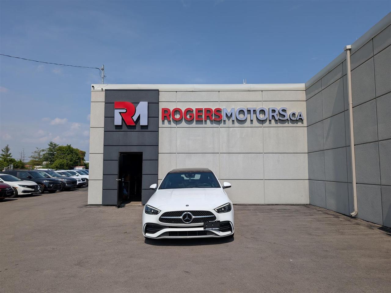 2023 Mercedes-Benz C 300 4MATIC - NAVI - PANO ROOF - 360 CAM - TECH FEATURES