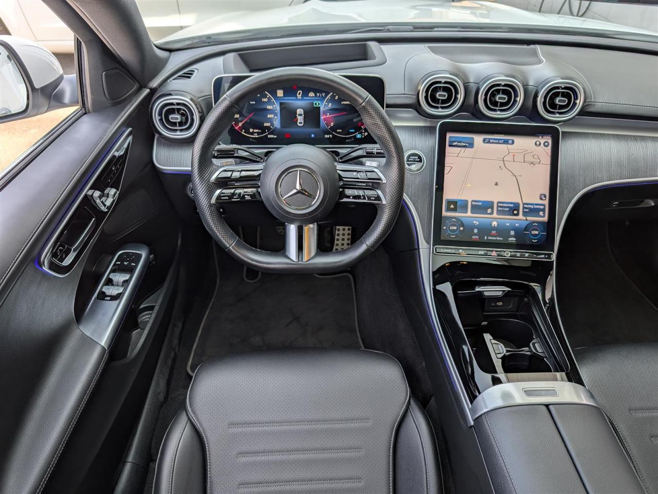 2023 Mercedes-Benz C 300 4MATIC - NAVI - PANO ROOF - 360 CAM - TECH FEATURES
