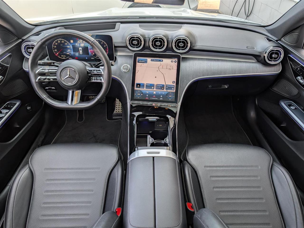2023 Mercedes-Benz C 300 4MATIC - NAVI - PANO ROOF - 360 CAM - TECH FEATURES