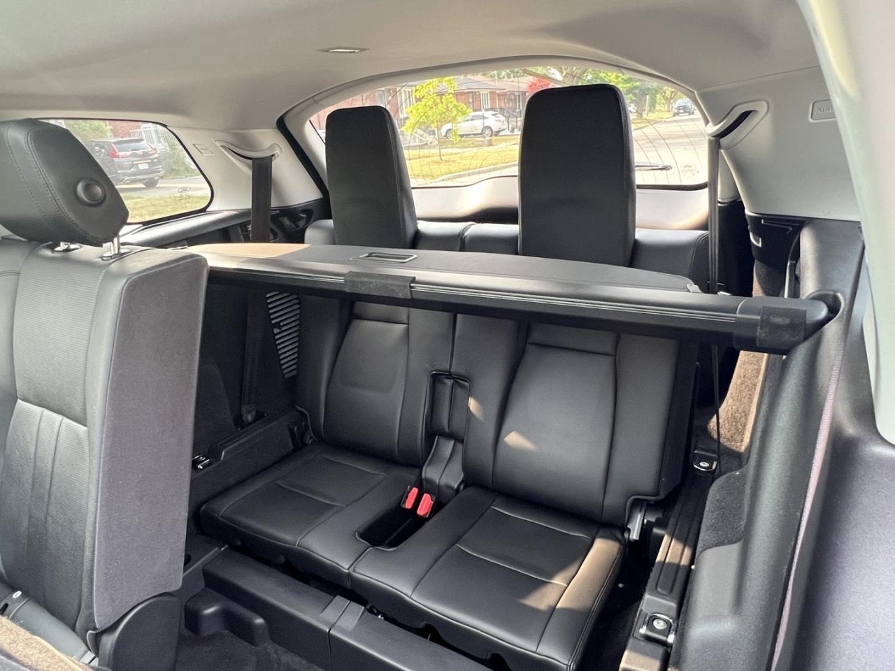 2018 Land Rover Discovery Sport HSE - Photo #13