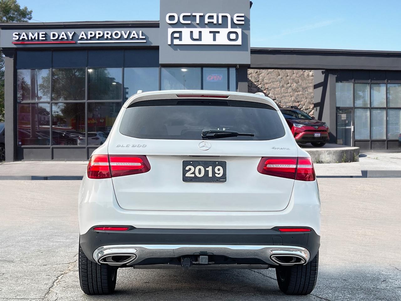 2019 Mercedes-Benz GLC-Class GLC300 4MATIC - Photo #5