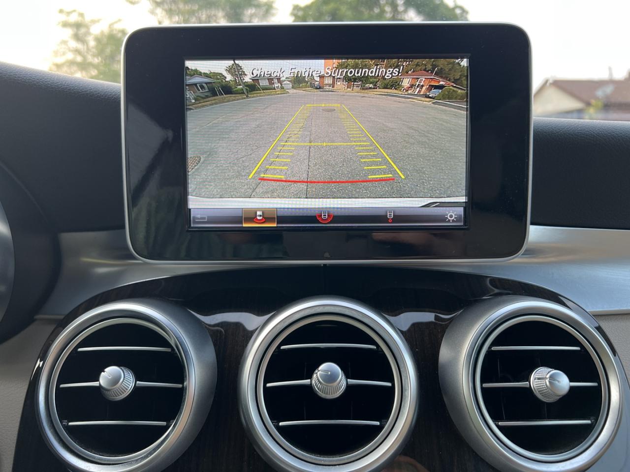 2019 Mercedes-Benz GLC-Class GLC300 4MATIC - Photo #17