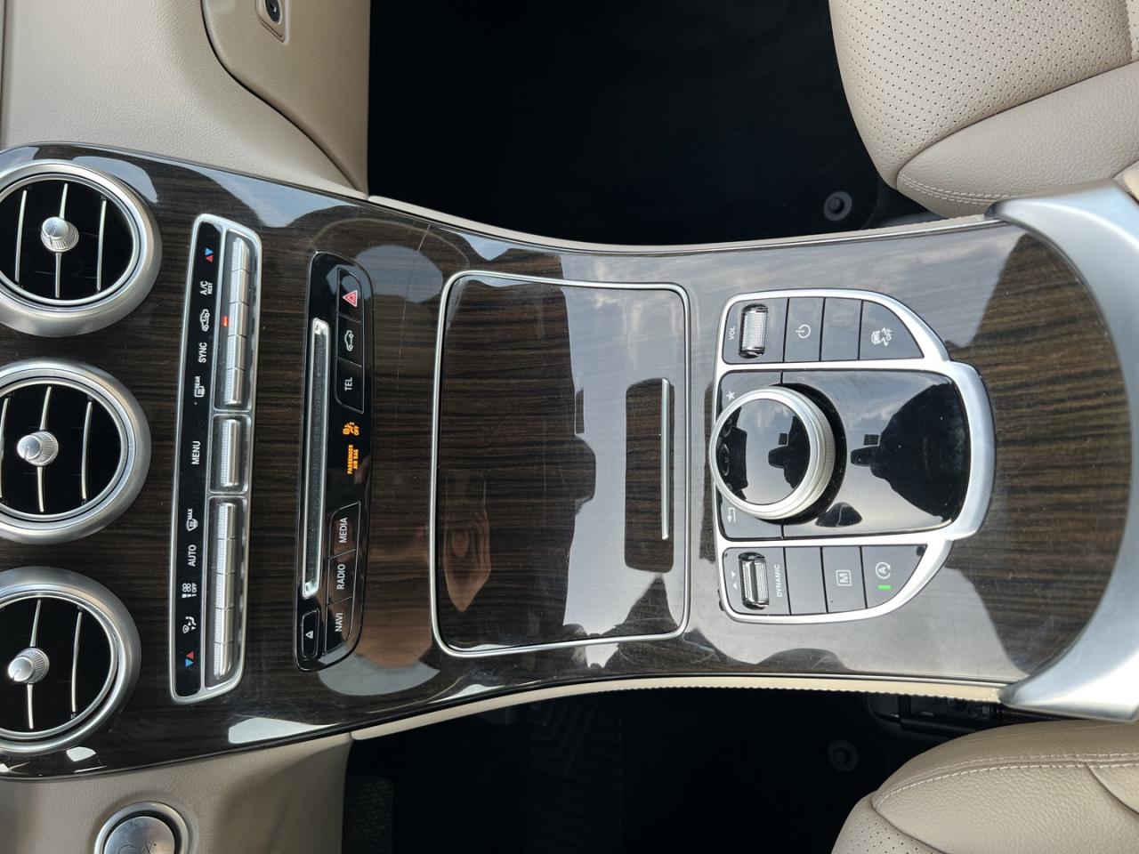 2019 Mercedes-Benz GLC-Class GLC300 4MATIC - Photo #19