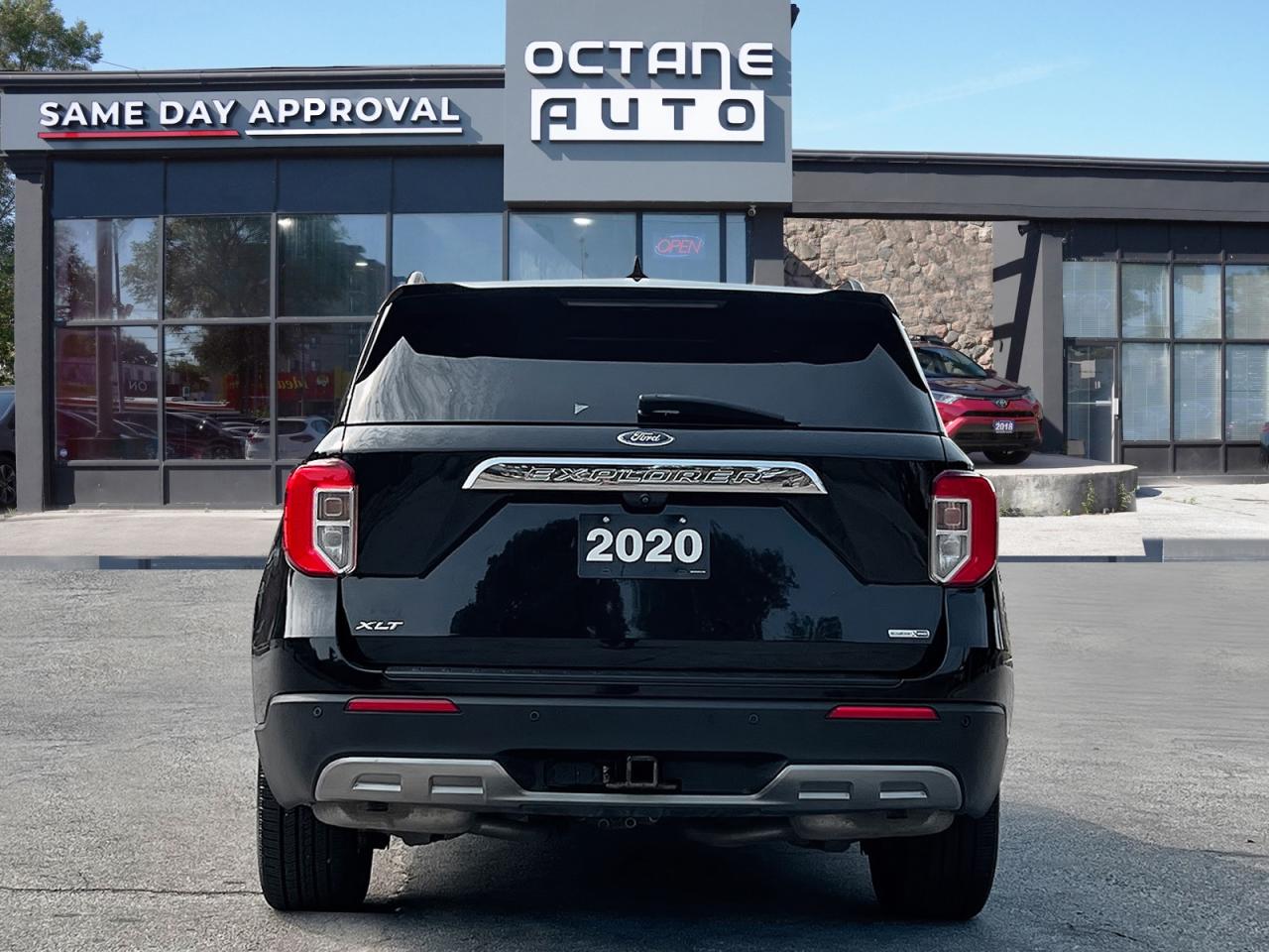 2020 Ford Explorer XLT AWD - Photo #5