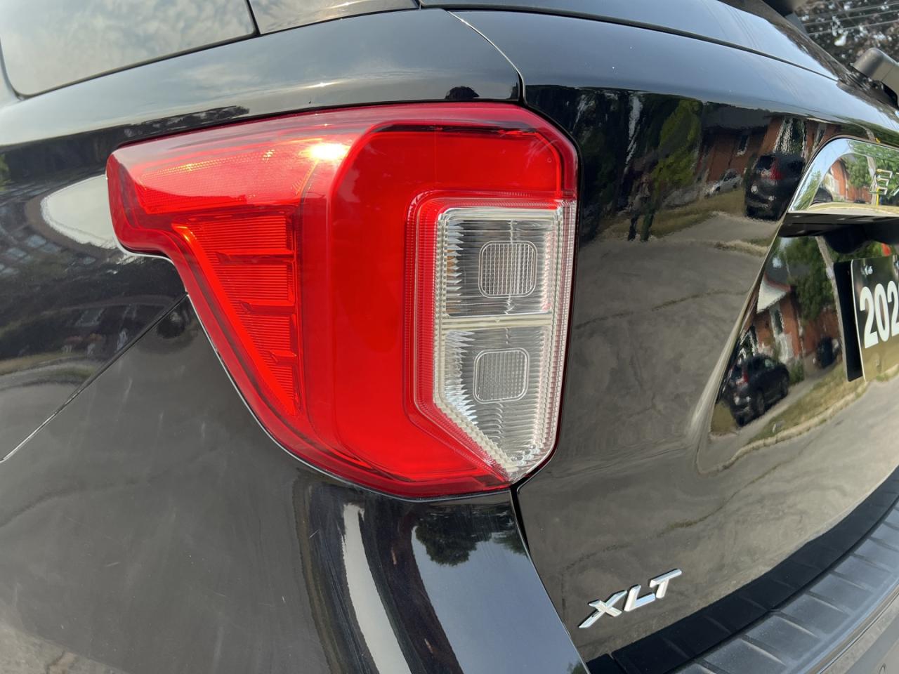 2020 Ford Explorer XLT AWD - Photo #7