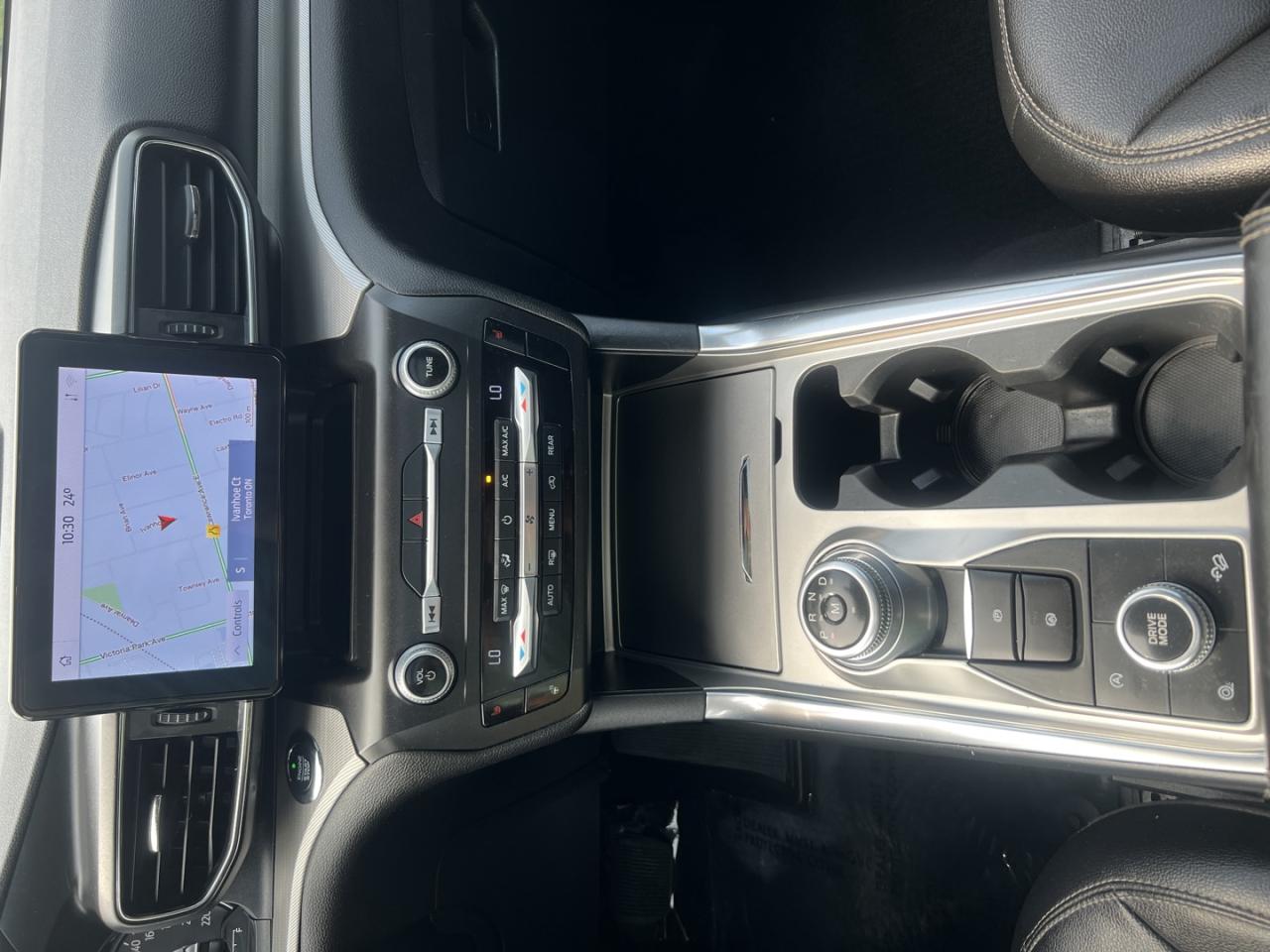 2020 Ford Explorer XLT AWD - Photo #21