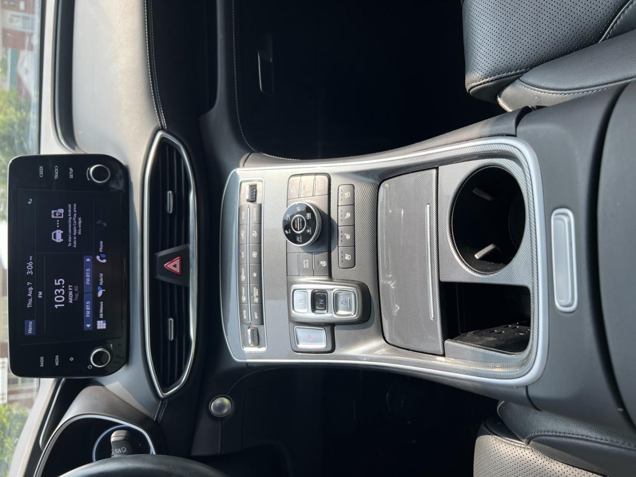 2021 Hyundai Santa Fe HYBRID Luxury - Photo #23